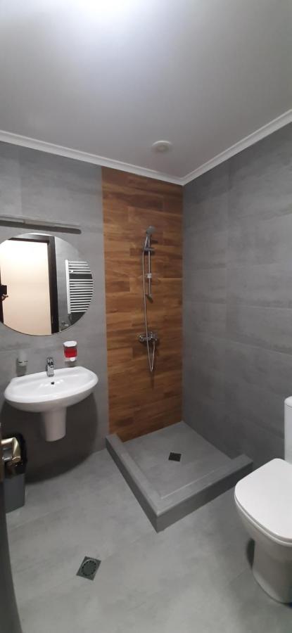 Happy Stay Hotel Kutaisi Exterior photo